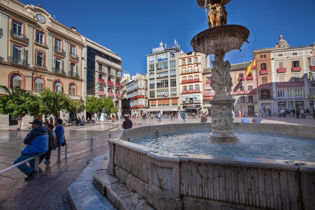 Elegante Apartamento Plaza Constitucion Malaga Luaran gambar